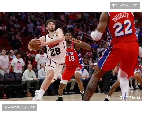 火箭队对阵活塞比赛视频与关键战术评析